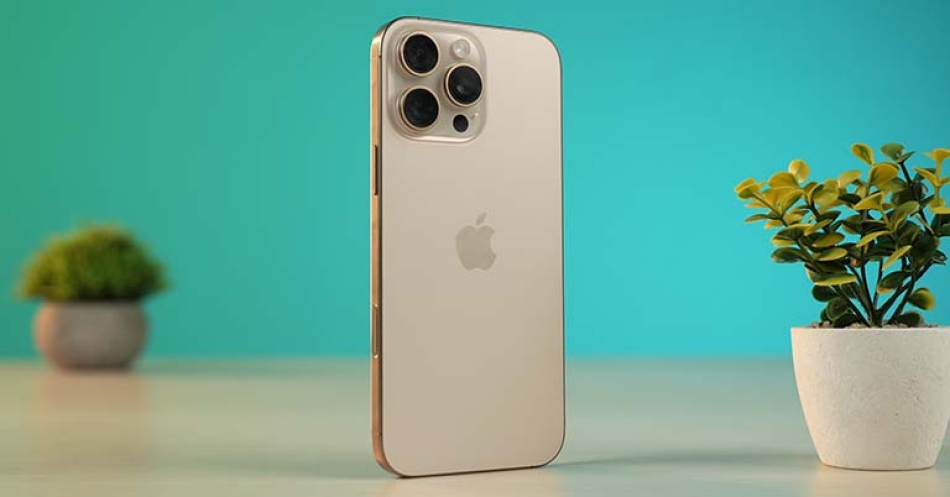 Apple iPhone 16 Pro Max Review